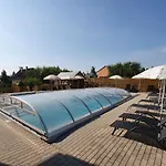 Krisztian Apartmanhaz شقة *