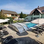 Krisztian Apartmanhaz شقة