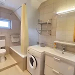 شقة Krisztian Apartmanhaz فونيارتْسفاشغ