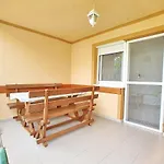 Krisztian Apartmanhaz شقة فونيارتْسفاشغ