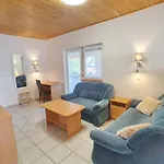 Krisztian Apartmanhaz فونيارتْسفاشغ