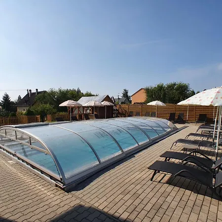 Krisztian Apartmanhaz Apartment *