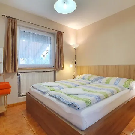 Krisztian Apartmanhaz Apartment Vonyarcvashegy